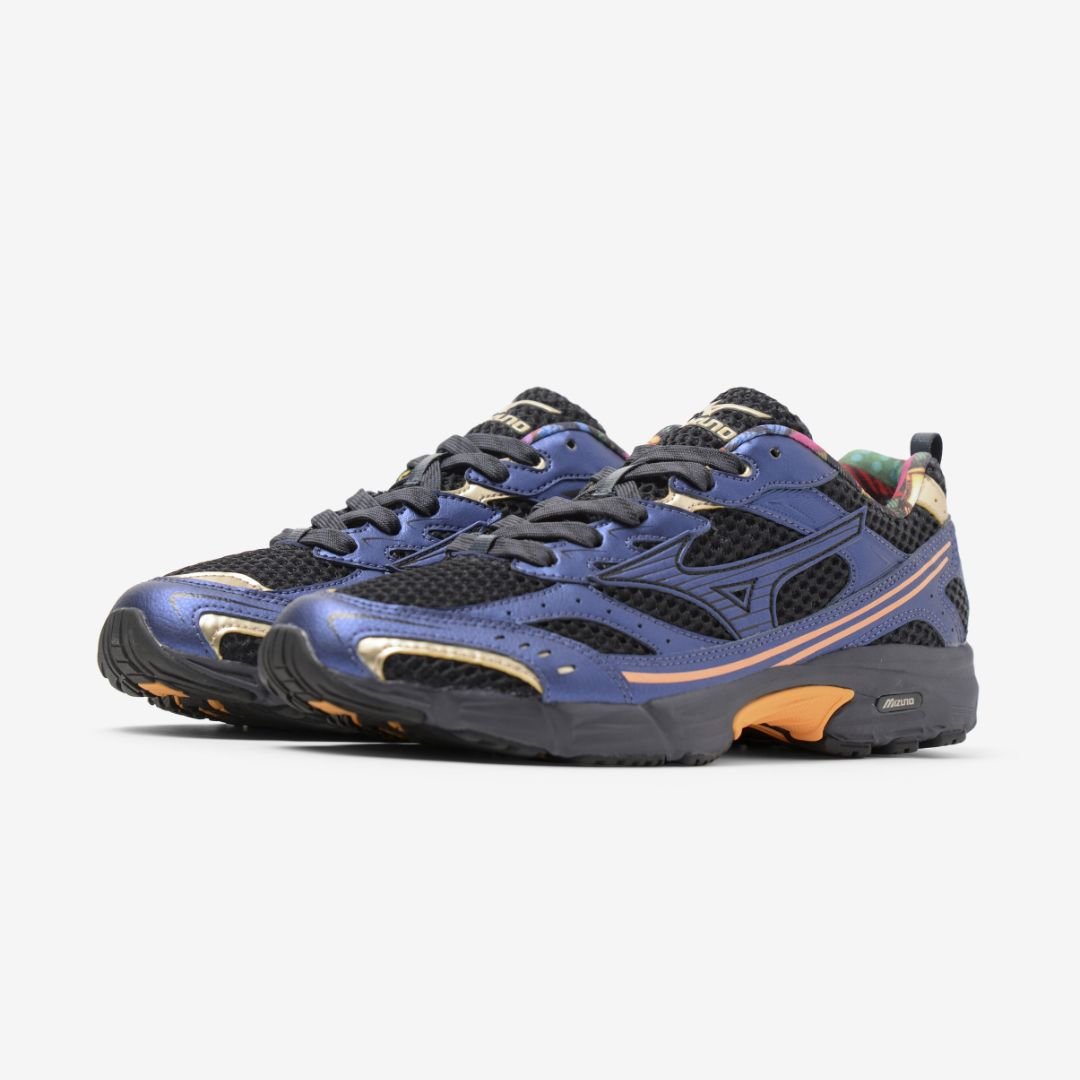 Mizuno MXR Black White & Nimbus Cloud - Image 2