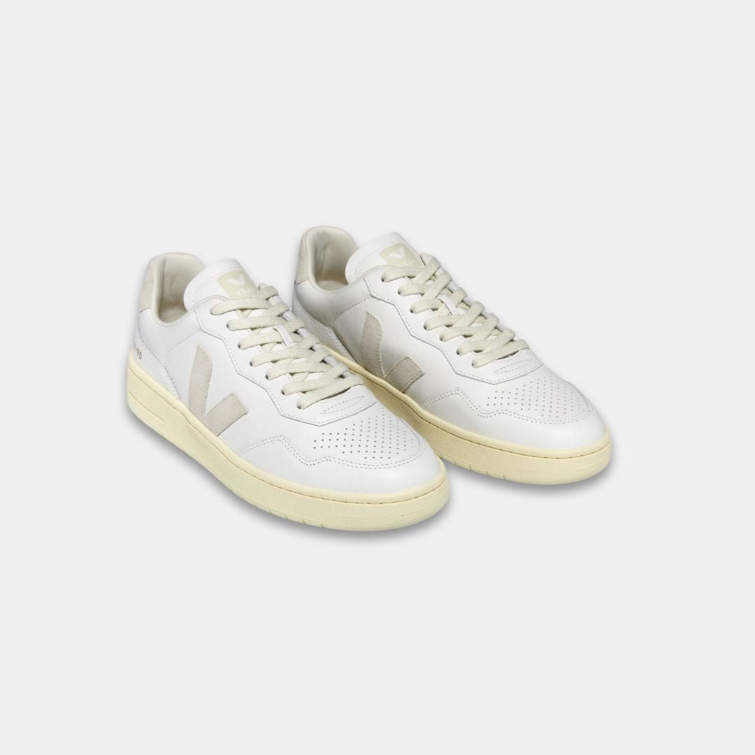Veja Women's V-90 Leather Extra White Natural - Image 2