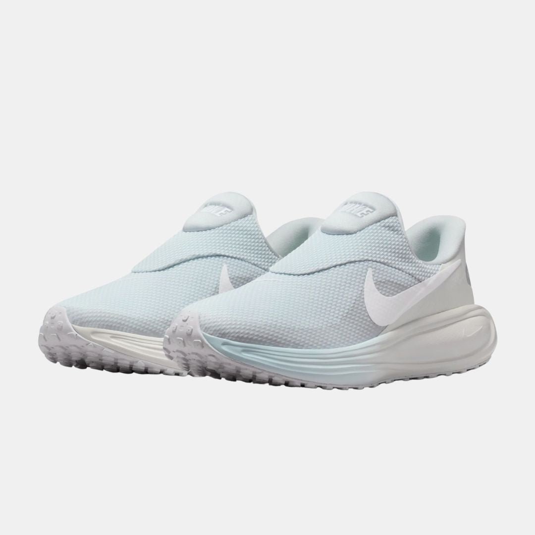 Nike Revolution 8 EasyOn - Image 3