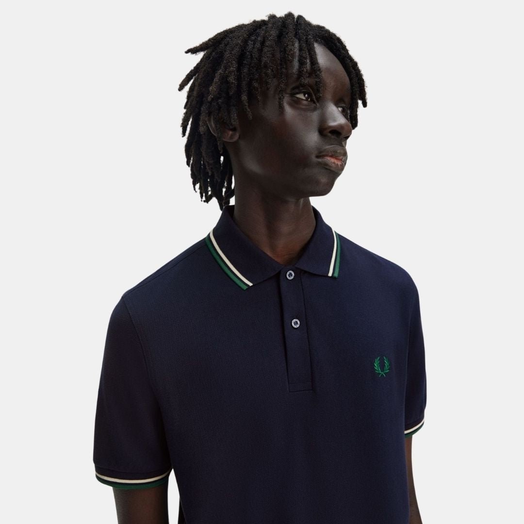 Fred Perry Polo M3600 Dark Carbon Light Ecru & Label Green - Image 5