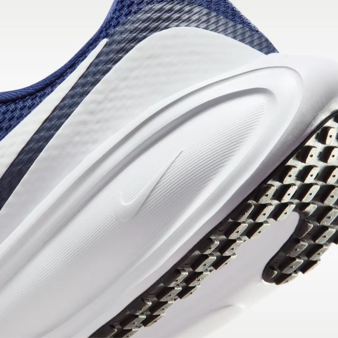 Nike Revolution 8 - Image 6