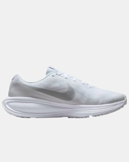 Nike Revolution 8