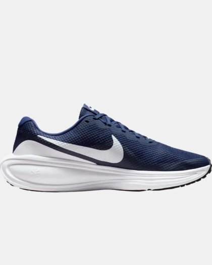 Nike Revolution 8