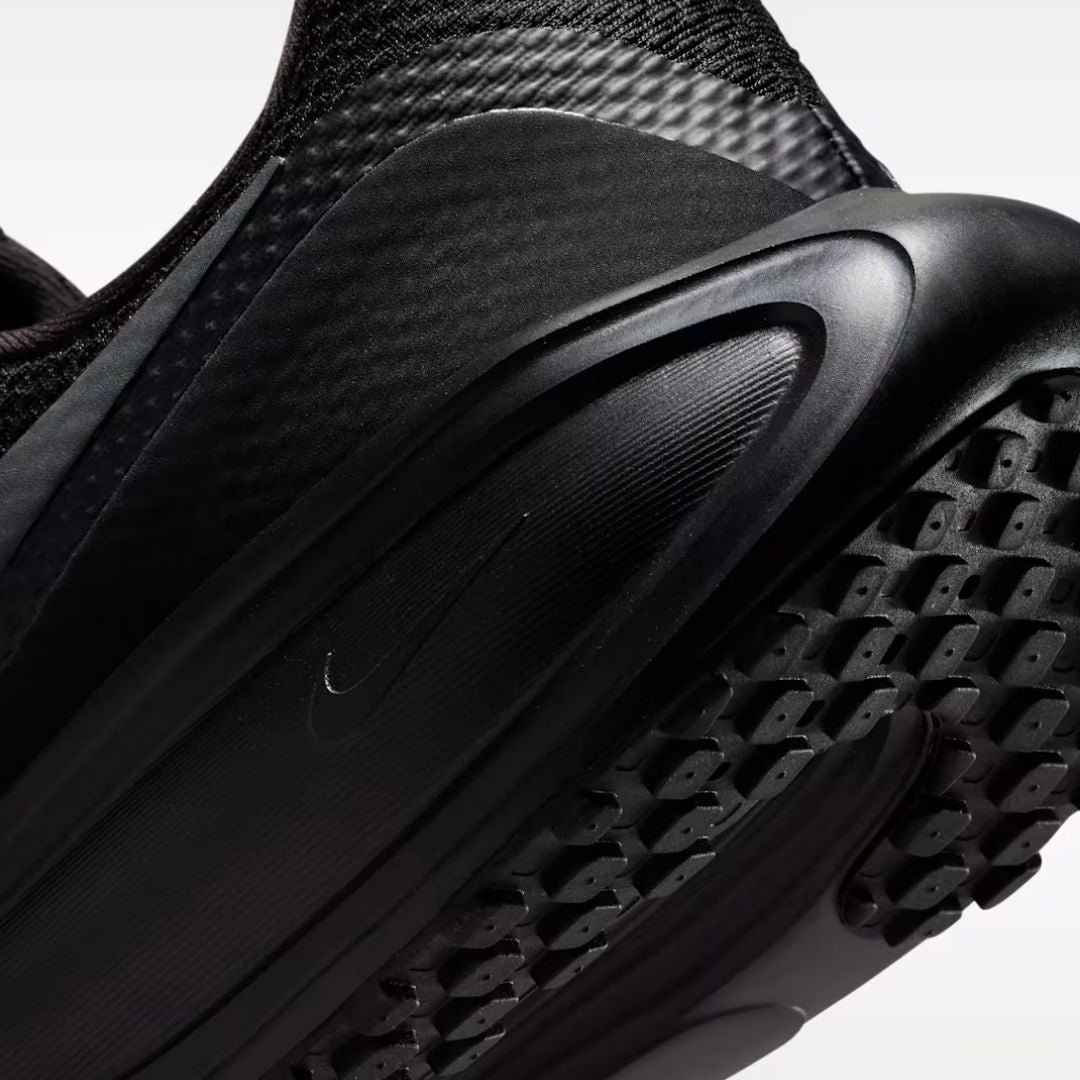 Nike Revolution 8 - Image 4