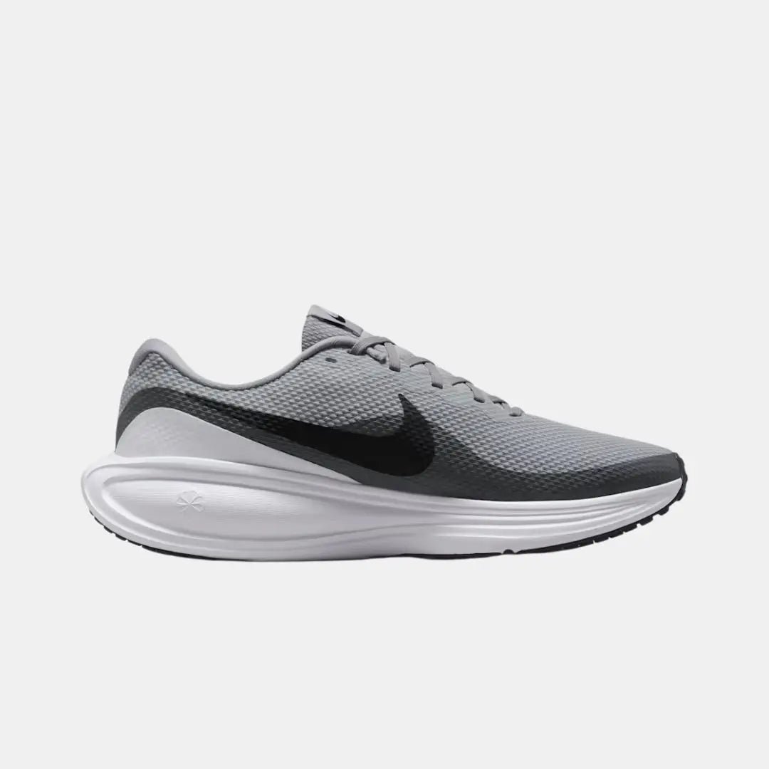 Nike Revolution 8