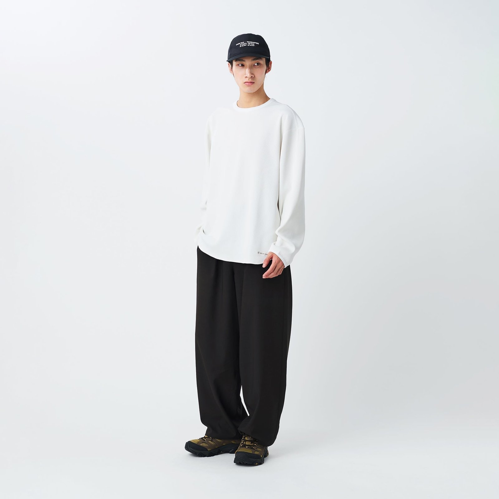 Snow Peak Water-Repellent Stretch Trekking Pants Black - Image 2